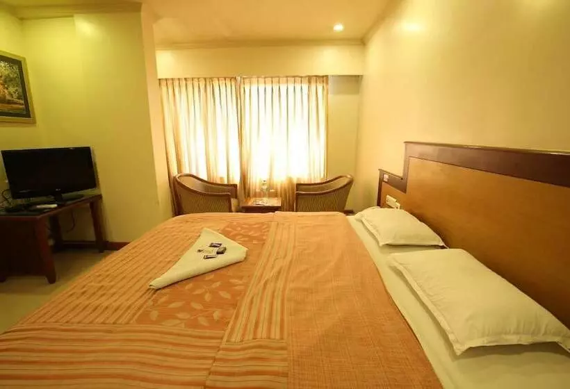 Hotel Kohinoor Square