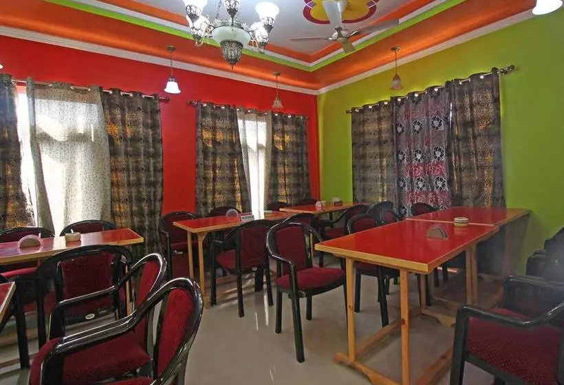 ホテル Oyo Rooms Near Brein Market