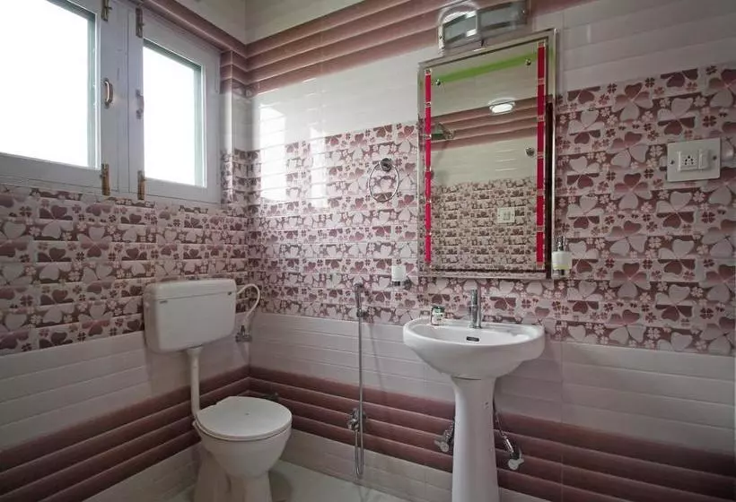 ホテル Oyo Rooms Near Brein Market