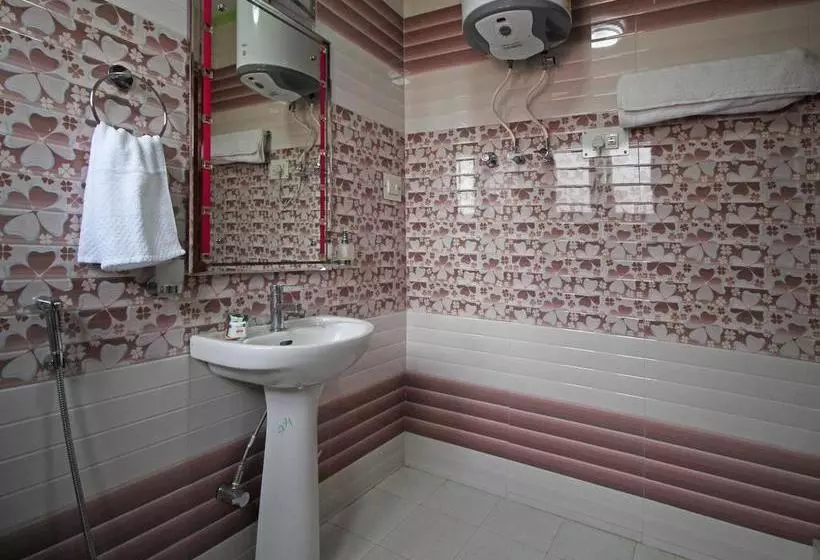 ホテル Oyo Rooms Near Brein Market