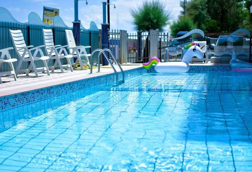 בית מלון כפרי Universal