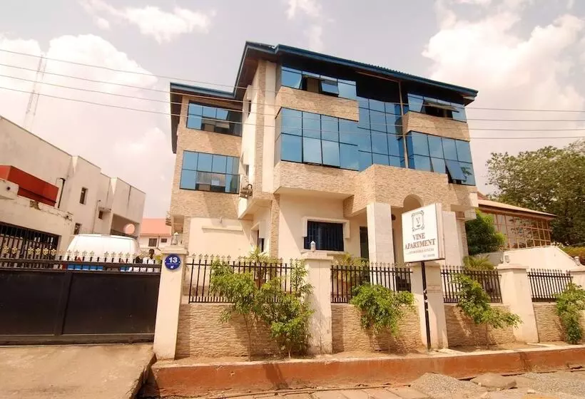 Hotel Vine Apartments & Resort