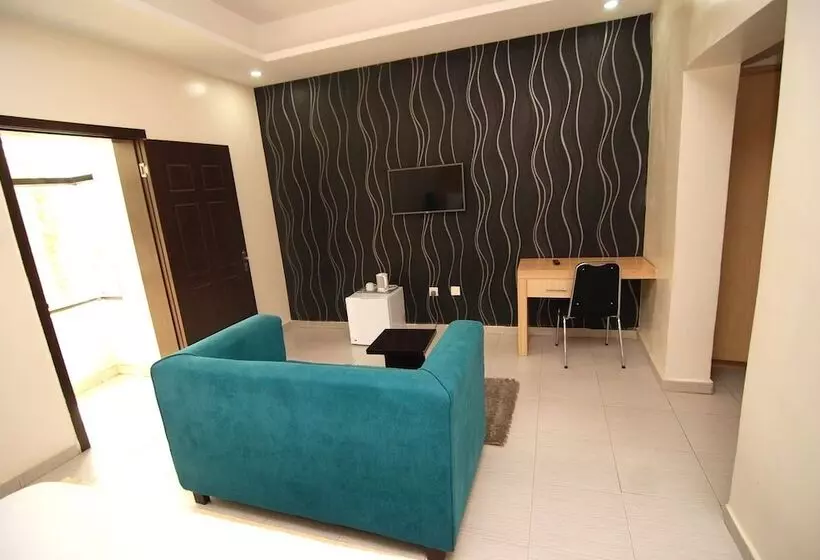 Hotel Vine Apartments & Resort