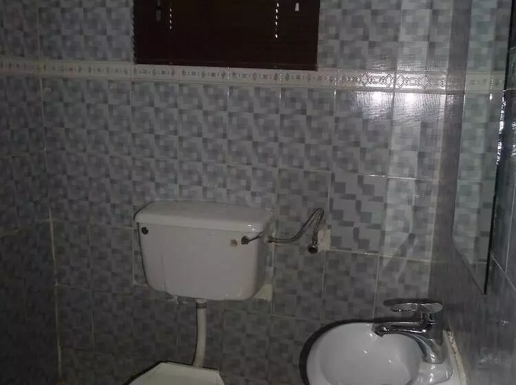 Hotel Vine Apartments & Resort