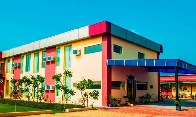 Resort Jps Residency