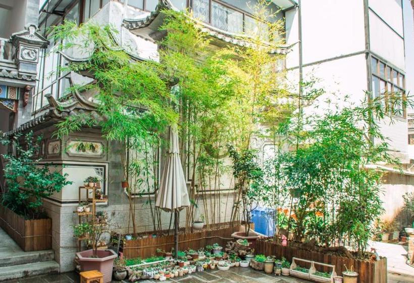 הוסטל Yimoxuan Guesthouse