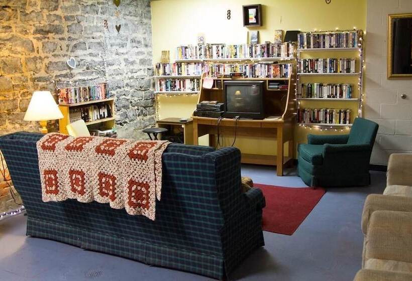 Hostel Buffalo Niagara