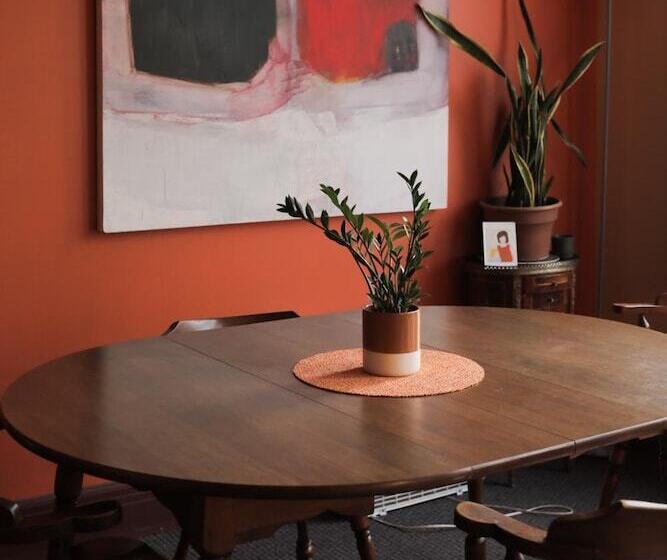 Hostel Buffalo Niagara