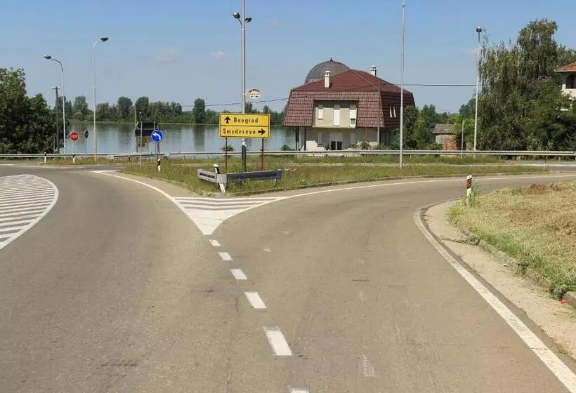 Hostelche Guest House