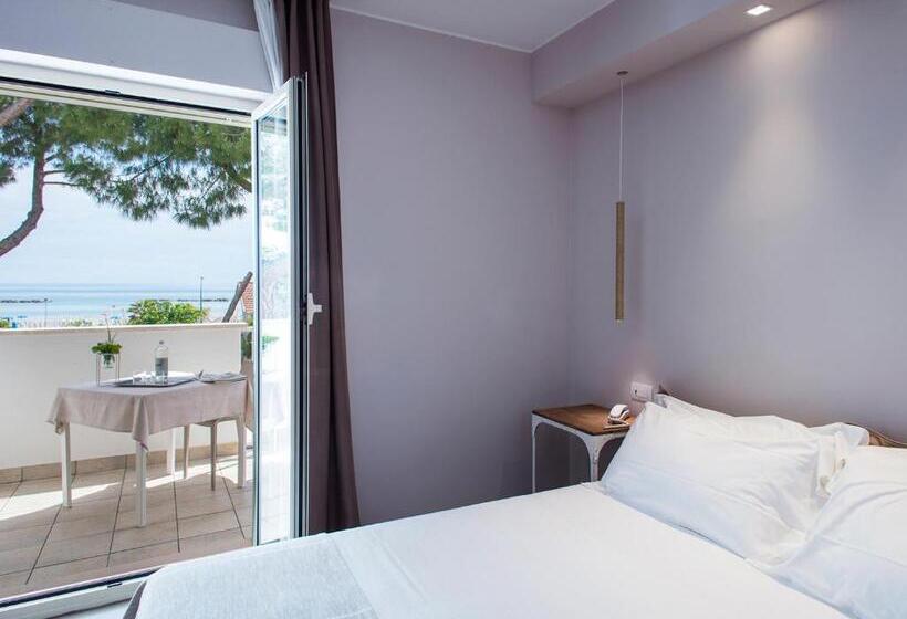 בית מלון כפרי Mane Boutique