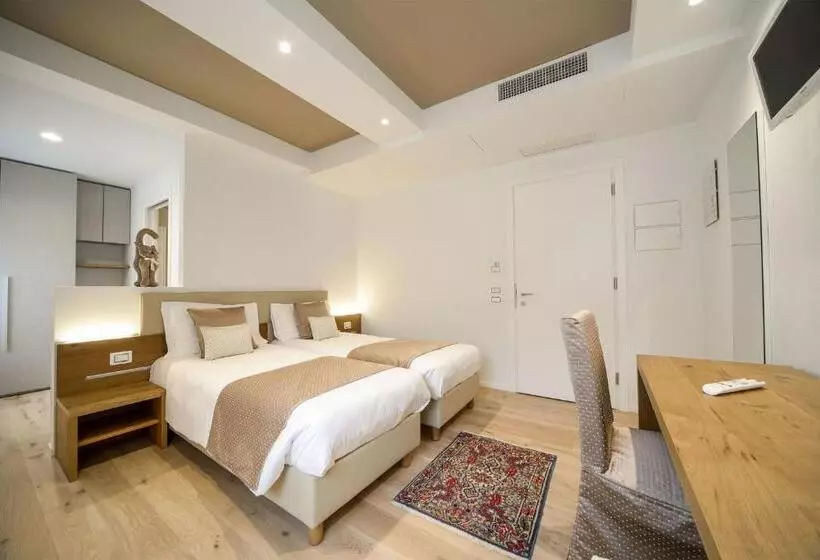 ホテル Ristorante Da Tullio