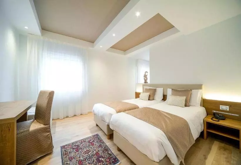 ホテル Ristorante Da Tullio