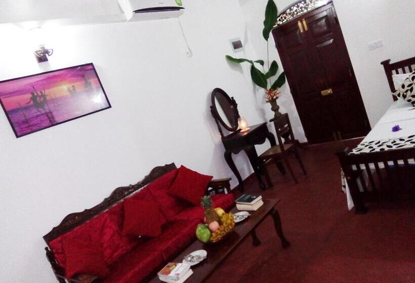 リゾートホテル Walauwa The Villa Ahungalla