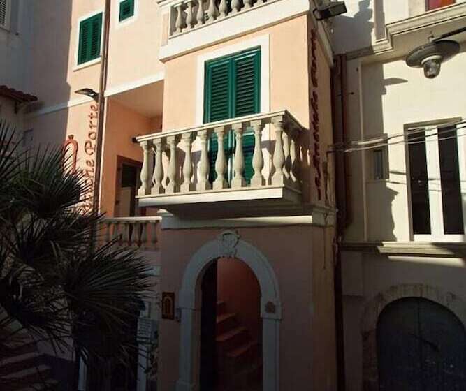 تختخواب و صبحانه Le Antiche Porte