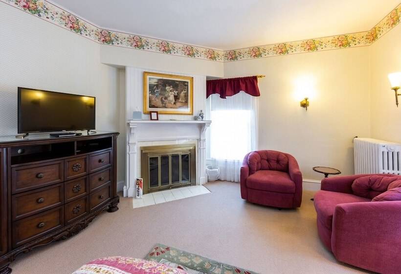 Bed and Breakfast The Elmhurst Inn