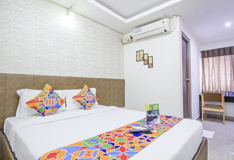 فندق Fab 4 Seasons Silk Board