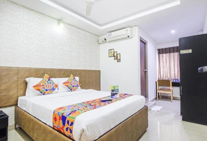 فندق Fab 4 Seasons Silk Board