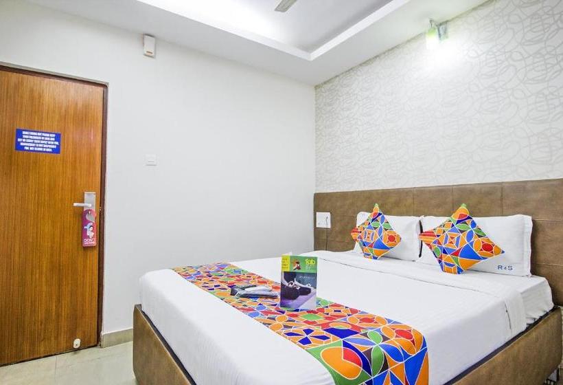 فندق Fab 4 Seasons Silk Board