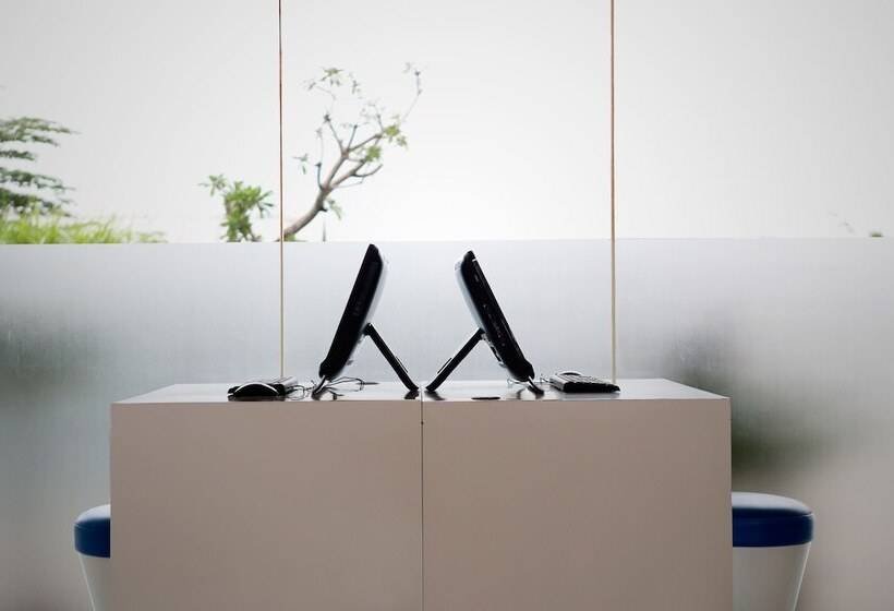 Batiqa Hotel & Apartments Karawang