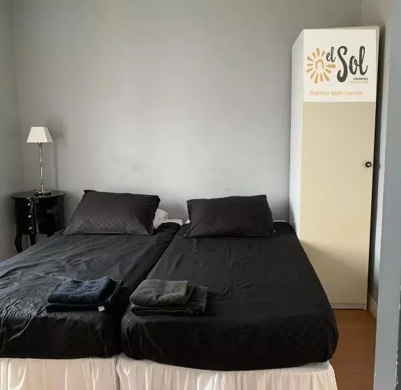 هتل El Sol Zandvoort