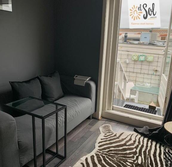 هتل El Sol Zandvoort