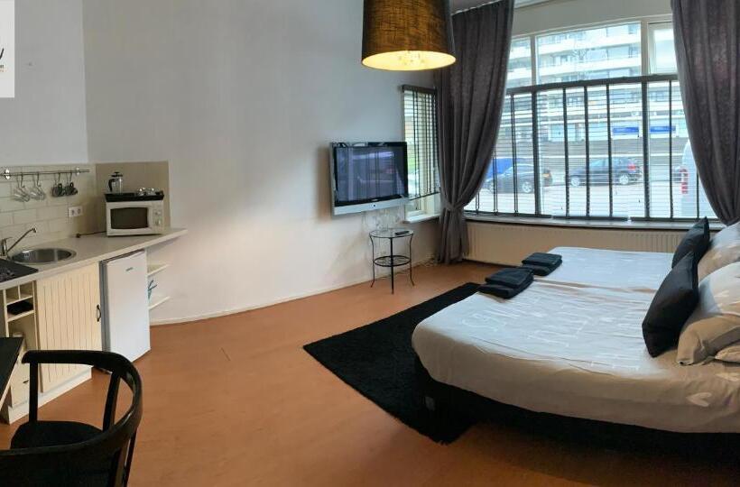 هتل El Sol Zandvoort