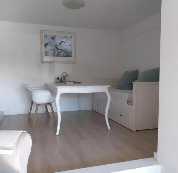 هتل El Sol Zandvoort