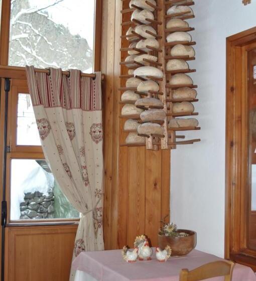 ホテル Flora Alpina