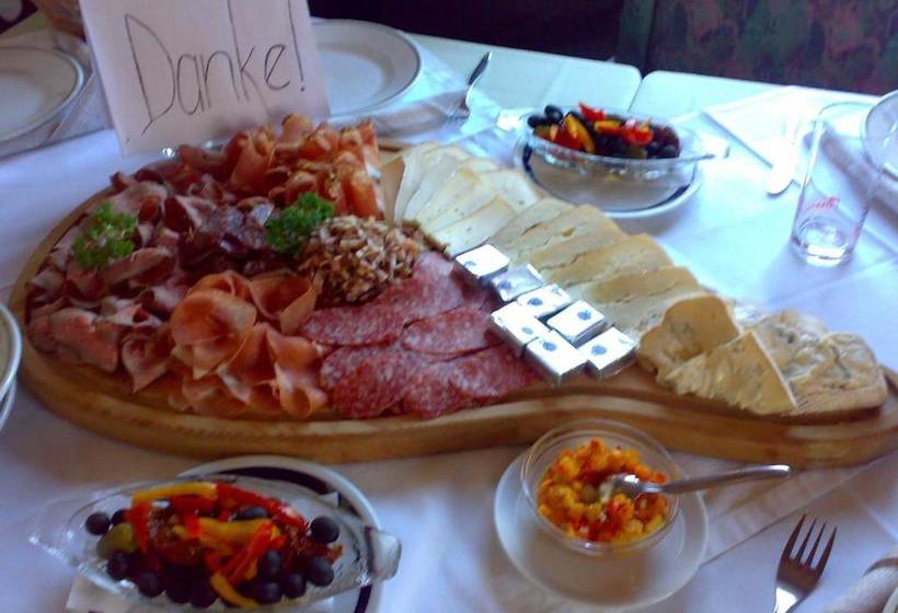 Отель Gasthaus St. Valentin