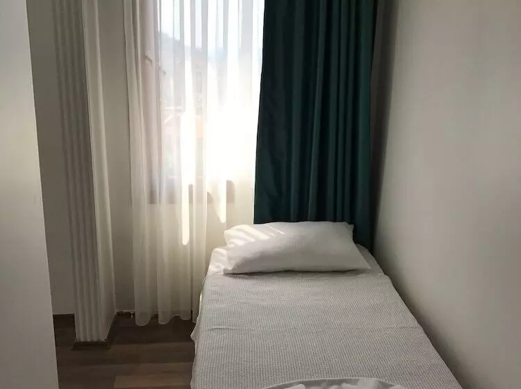 ホテル Hbs