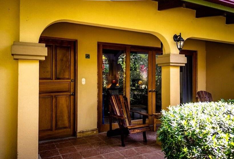 Jaco Hotel Docelunas