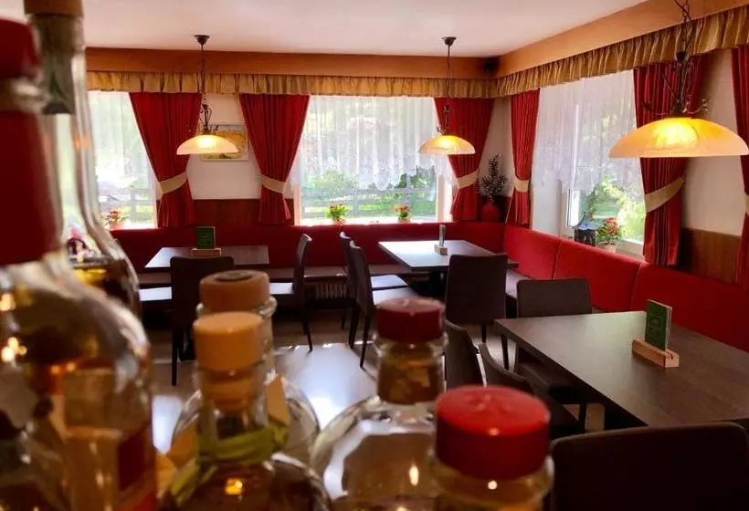 Hotelli Pensione La Müda