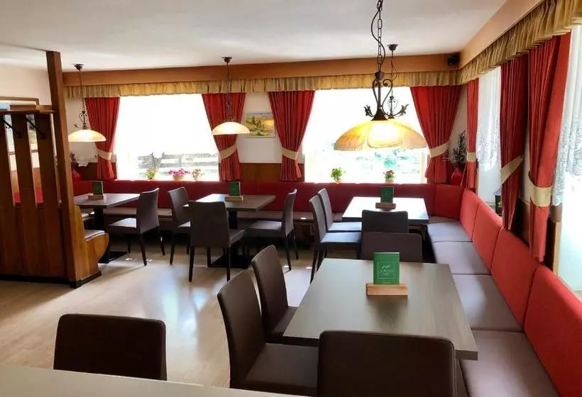 Hotelli Pensione La Müda