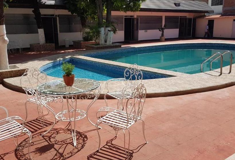 בית מלון כפרי Safari