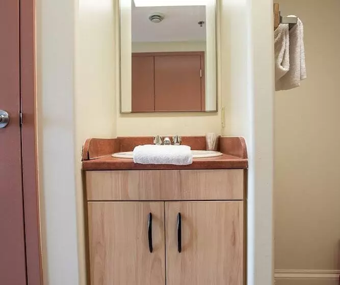 Mount Saint Vincent University Residence Hostel