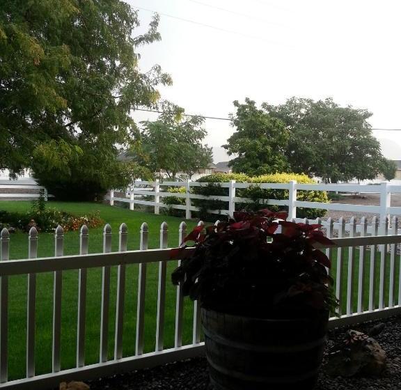 The Bookcliffs Bed & Breakfast