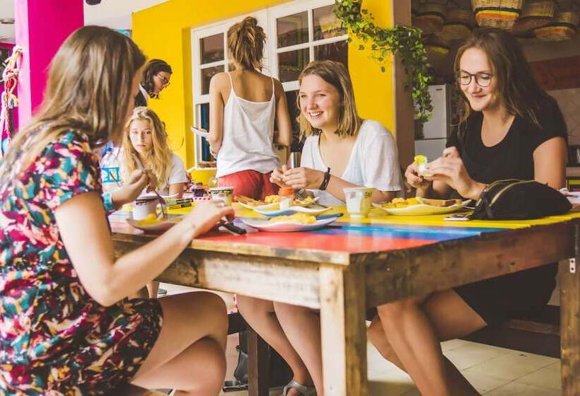 The Pelican Larry Hostel