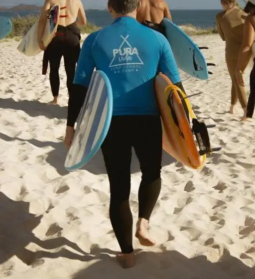 ユースホステル Pura Vida Surf Camp & School