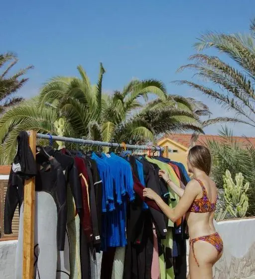 ユースホステル Pura Vida Surf Camp & School
