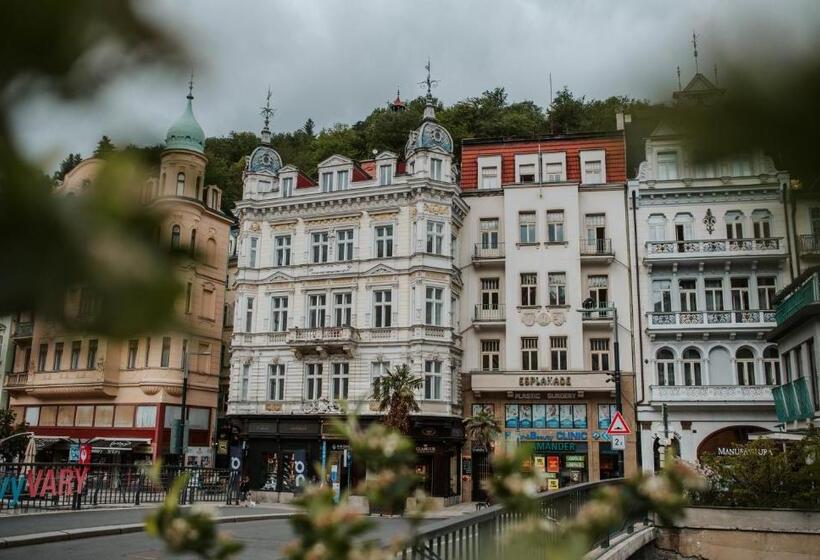 Szálloda Esplanade Carlsbad