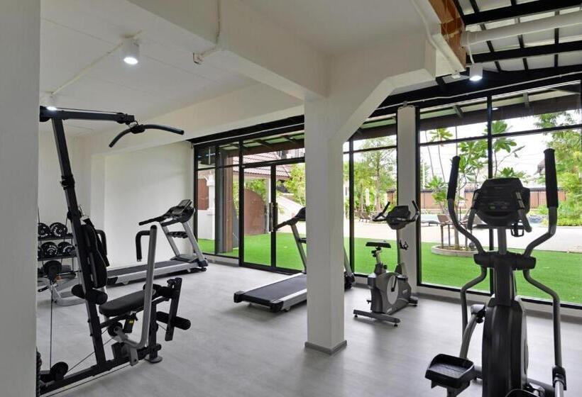 Kastel Pattaya Hotel By Loft Bangkok