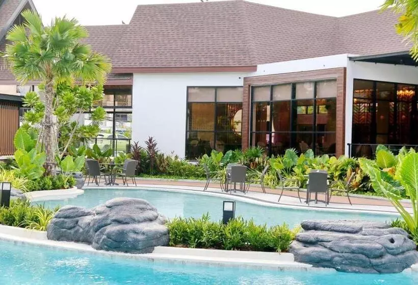 Kastel Pattaya Hotel By Loft Bangkok