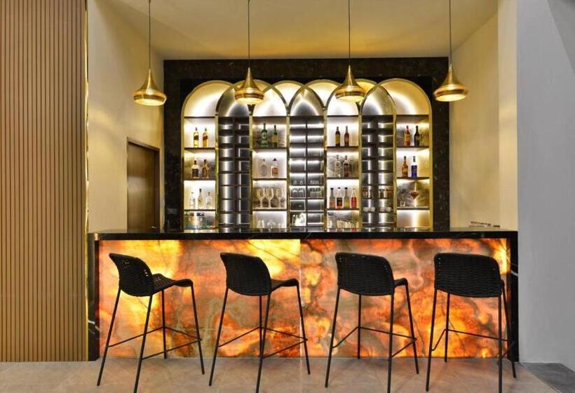 Kastel Pattaya Hotel By Loft Bangkok