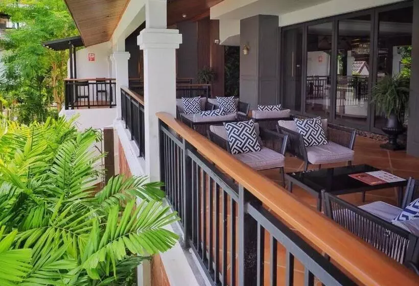 Kastel Pattaya Hotel By Loft Bangkok