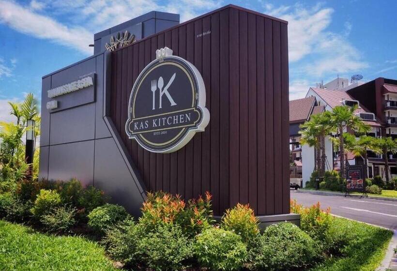 Kastel Pattaya Hotel By Loft Bangkok