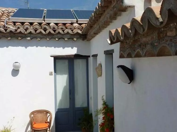B&b Amphisya