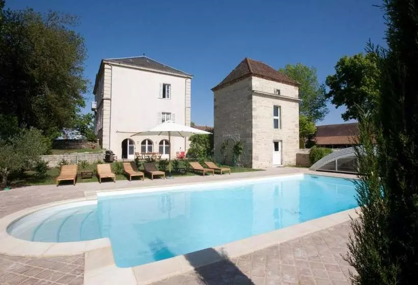 ベッドアンドブレックファースト La Jasoupe