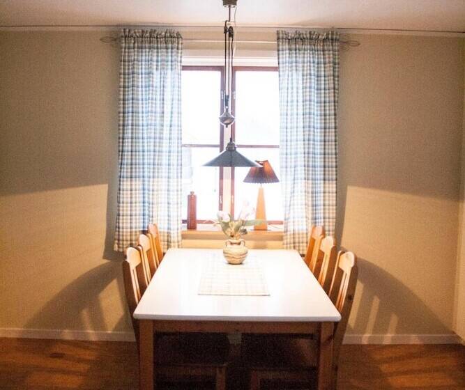 צימר Pensionat Prästgården