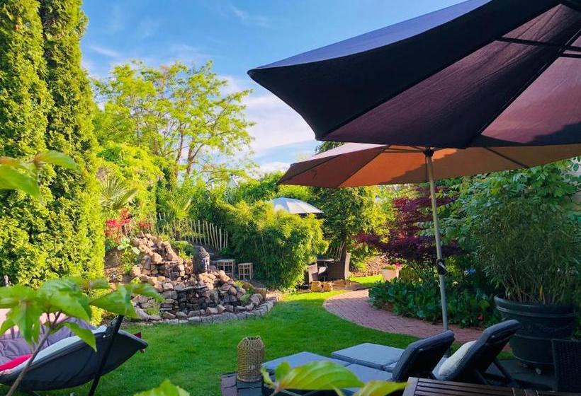 ベッドアンドブレックファースト Uma Rosa