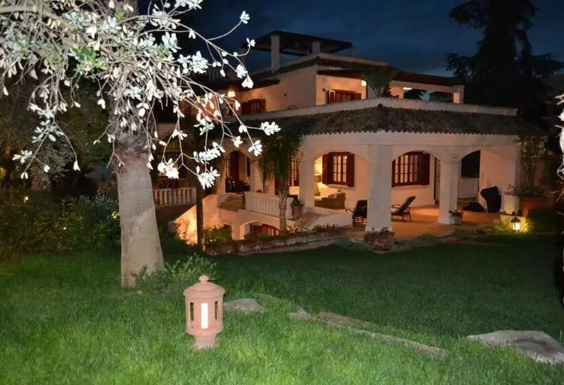 تختخواب و صبحانه Villa Ethnic Chic